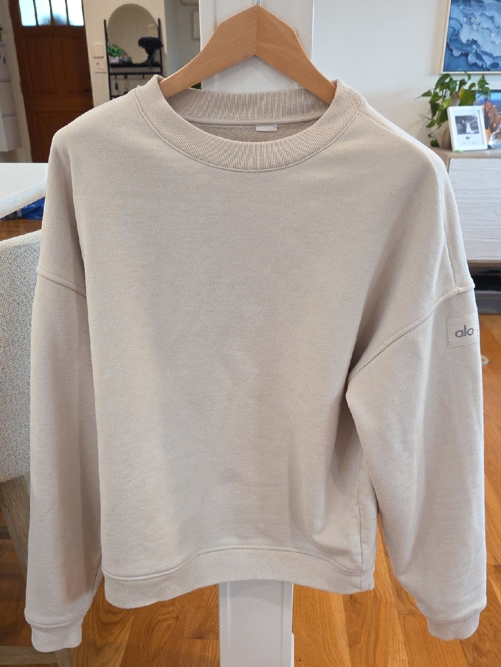 ALO Men's Yoga Crewneck Sweatshirt in Light Beige w/ Subtle Logo On Back (L)
